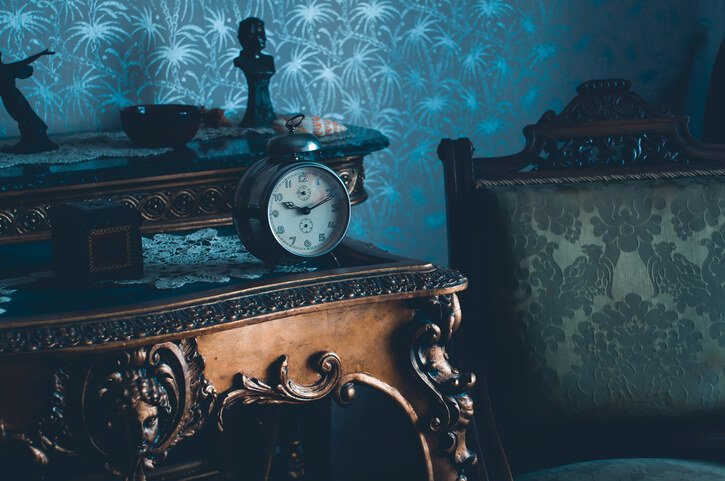 Palm Beach Shores antiques liquidators & buyers. Updated 2025